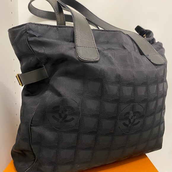 CHANEL Black Tote - Picture 1 of 4